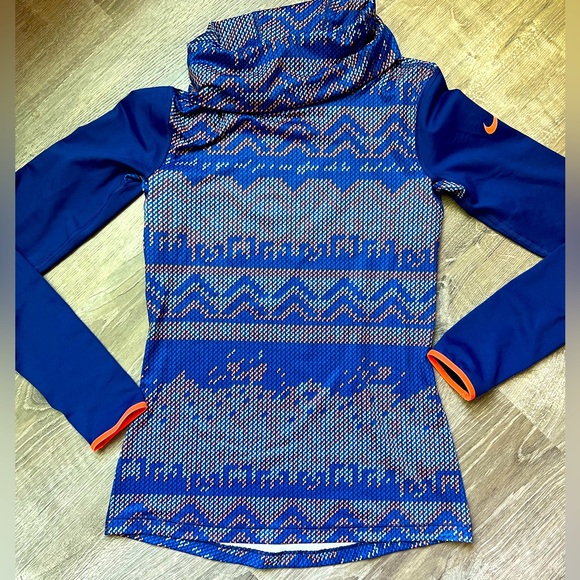 Nike‎ Pro Women Running Shirt- Small - Picture 1 of 10